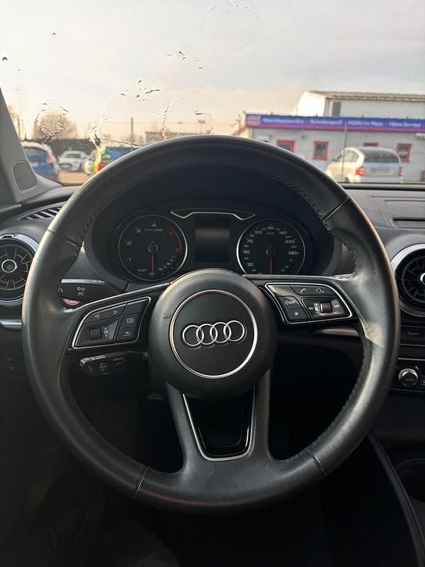 Gebraucht Audi A3 Sport 150 PS (110 kW) 2018 Schwarz Limousine