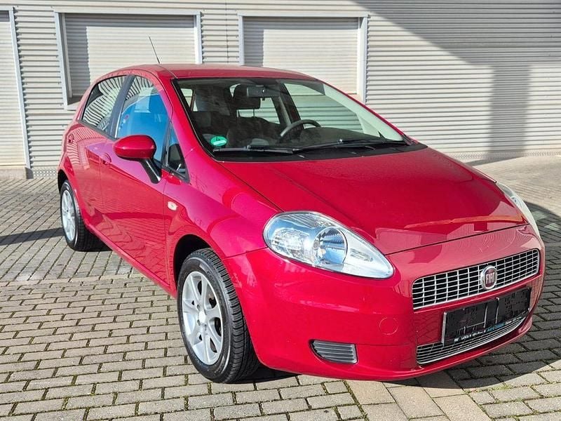 Gebraucht Fiat Punto 77 PS (56 kW) 2009 Rot Kleinwagen
