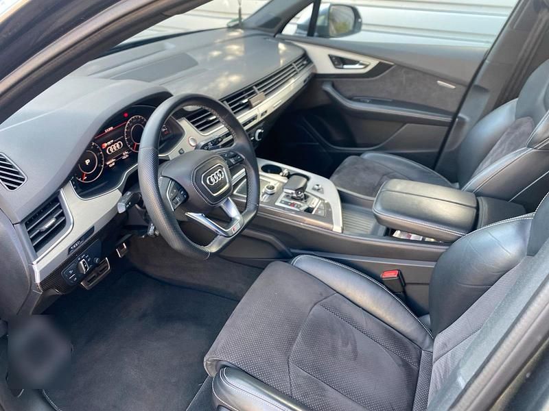 Gebraucht Audi SQ7 Performance 435 PS (319 kW) 2016 Grau SUV