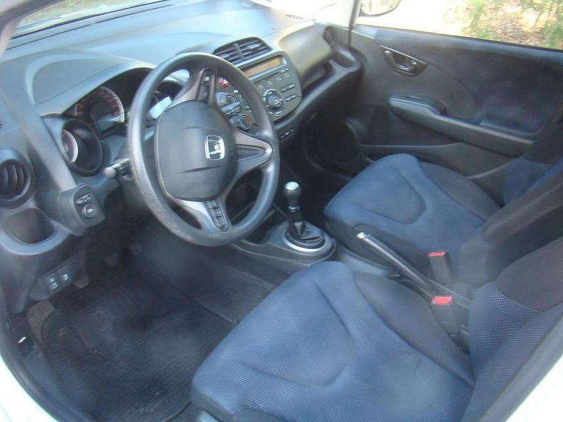 Gebraucht Honda Jazz Elegance 99 PS (72 kW) 2013 Weiß Kleinwagen