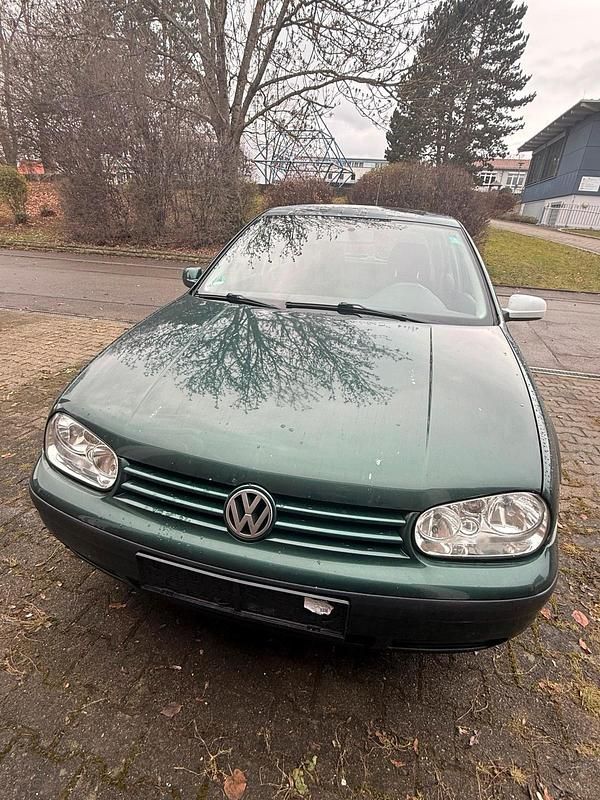 Grün Gebraucht 1998 VW Golf IV Kleinwagen | 1.200 € (Teuer) - Bild 1/4