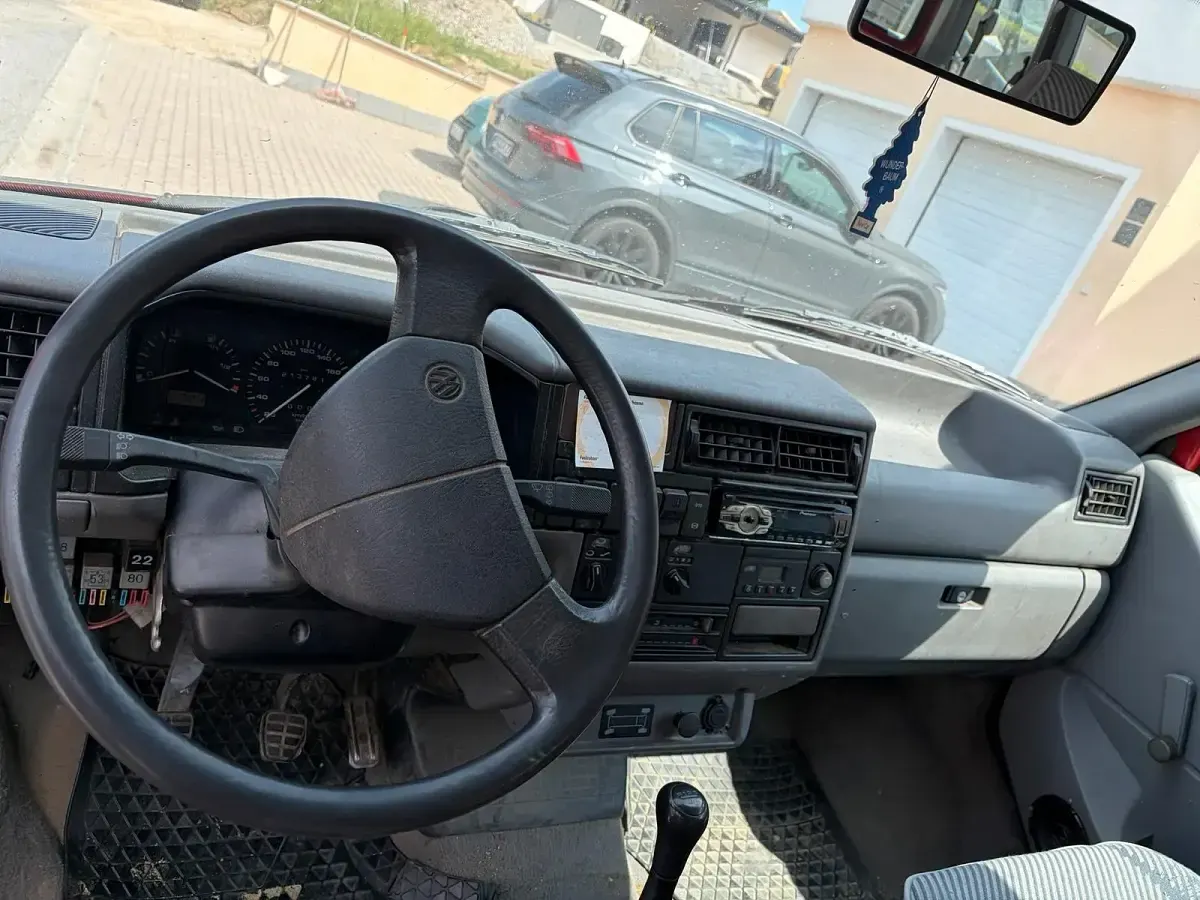 Gebraucht VW T4 110 PS (80 kW) 1993 Rot Van