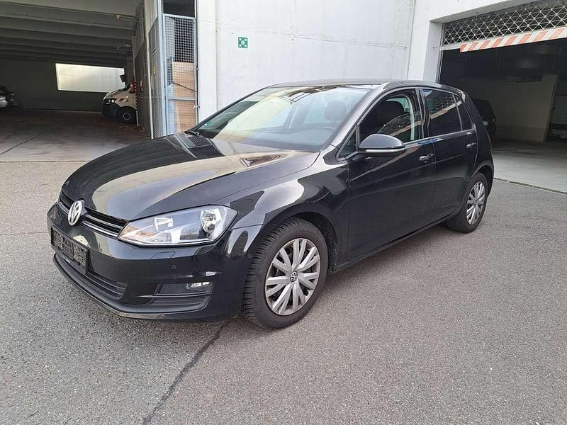 Schwarz Gebraucht 2014 VW Golf VII Trendline Kleinwagen | 4.700 € (Guter Preis) - Bild 1/4