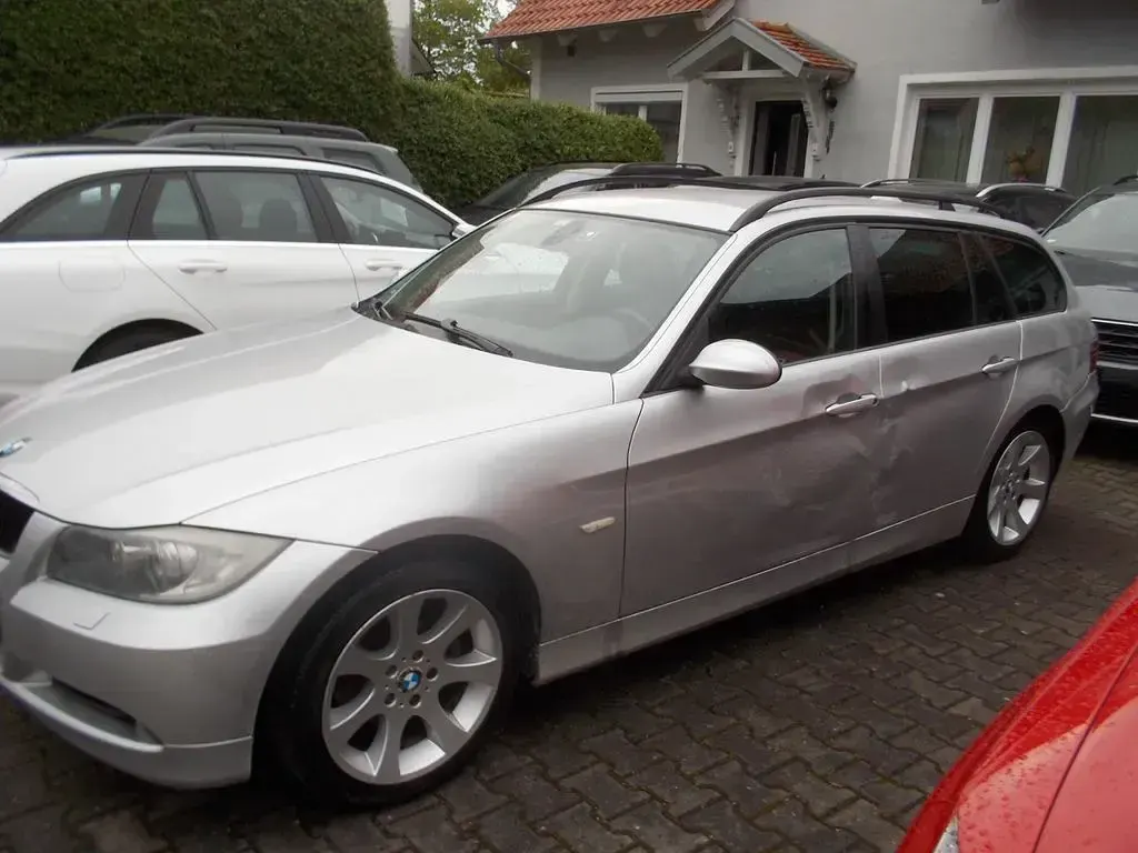 Gebraucht BMW 320 Performance 163 PS (119 kW) 2006 Silber Kombi