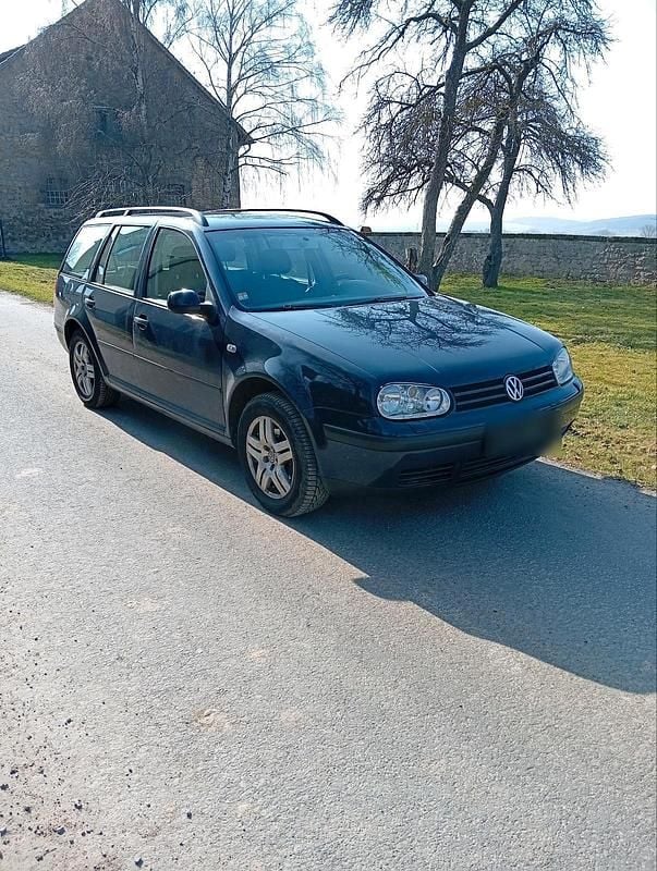 Gebraucht VW Golf IV 101 PS (74 kW) 2004 Blau Kombi