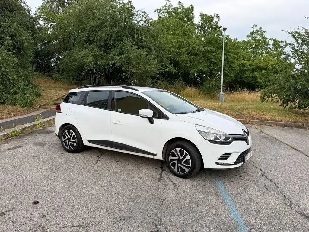 Gebraucht Renault Clio IV Life 73 PS (53 kW) 2017 Weiß Limousine