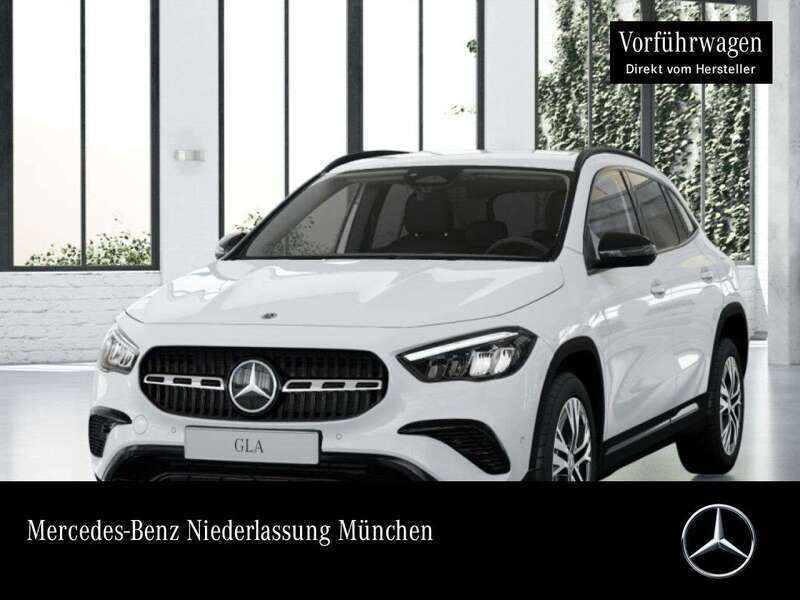 Polarweiß Gebraucht 2024 Mercedes GLA200 AMG SUV | 40.890 € (Fairer Preis) - Bild 1/4