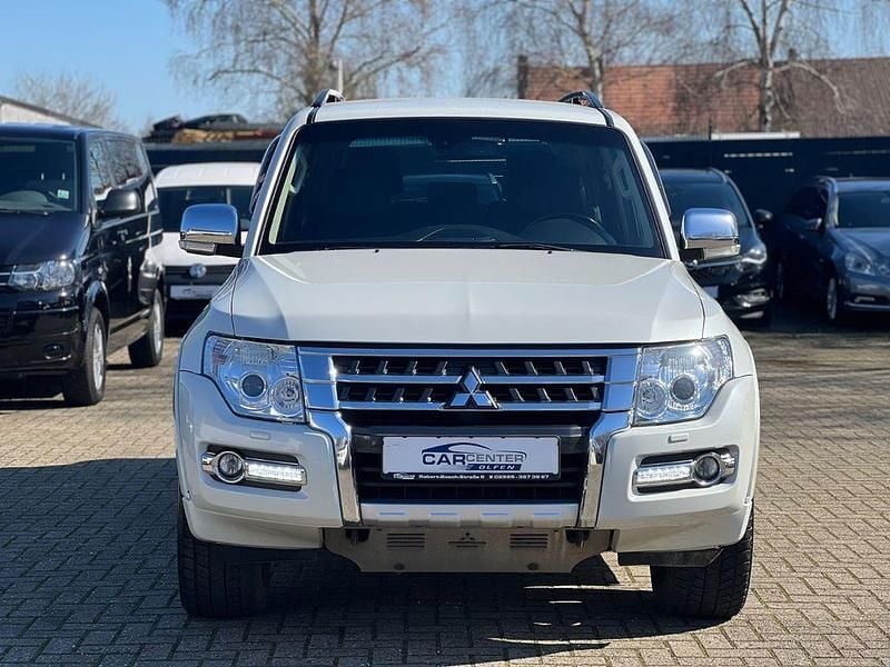 Gebraucht Mitsubishi Pajero Edition 190 PS (139 kW) 2016 Weiß SUV