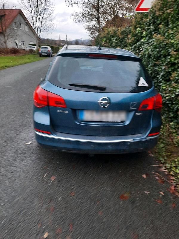 Gebraucht Opel Astra 2014 Blau Kombi
