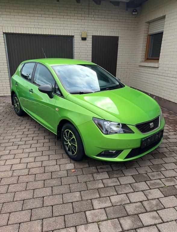 Grün Gebraucht 2013 Seat Ibiza Limousine | 5.700 € (Guter Preis) - Bild 1/4