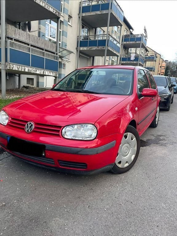 Gebraucht VW Golf IV 75 PS (55 kW) 2001 Rot Kleinwagen