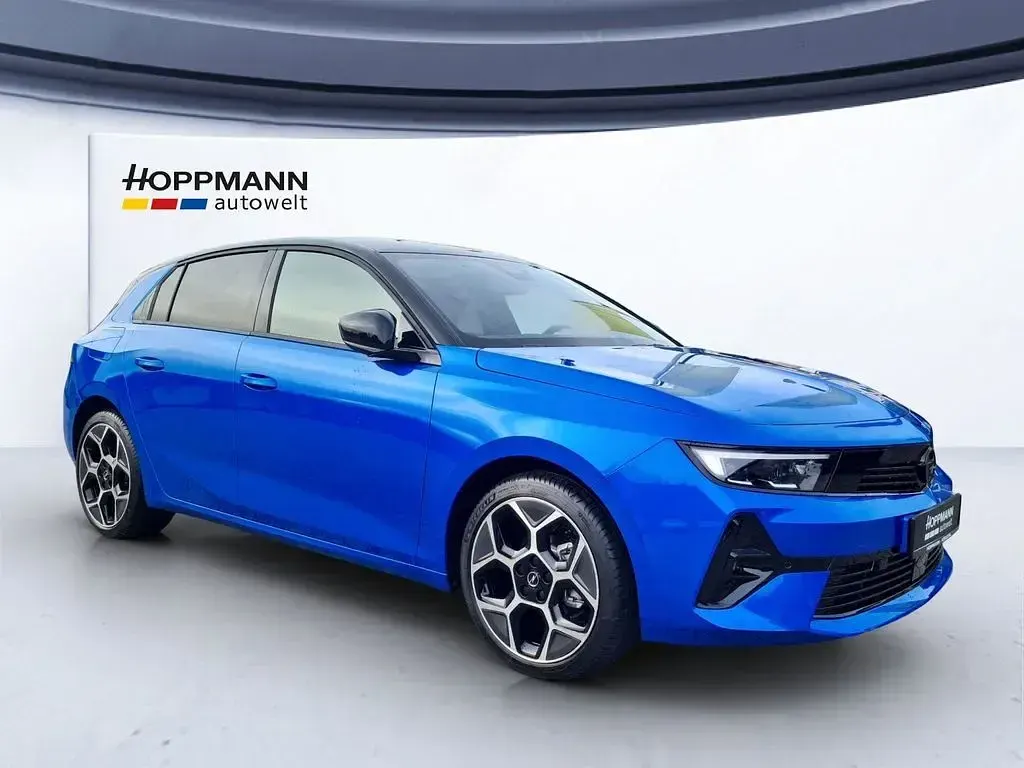 Gebraucht Opel Astra Ultimate 131 PS (96 kW) 2024 Blau/typ aussenverkleidung metallic drei schichten perlmutt Kleinwagen