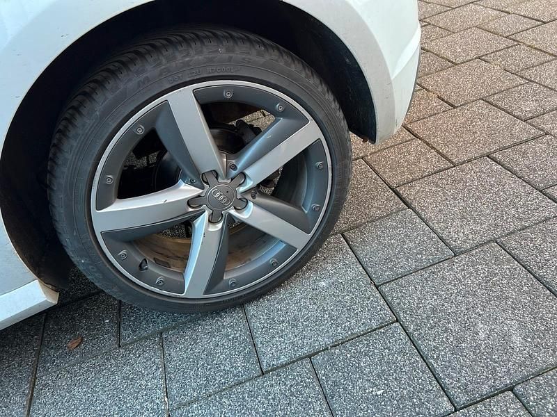 Gebraucht Audi A1 S-Line 95 PS (69 kW) 2015 Weiß Kleinwagen