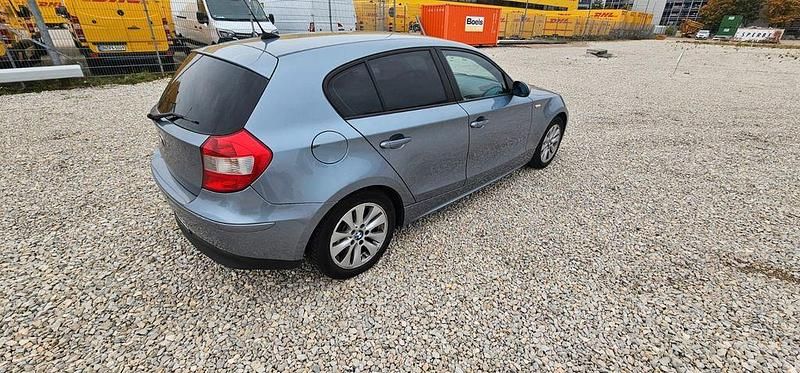 Gebraucht BMW 118 122 PS (89 kW) 2005 Grau Kleinwagen