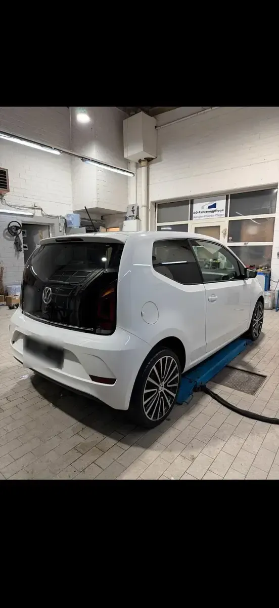 Usata VW up! 60 CV (44 kW) 2018 Bianco Utilitaria