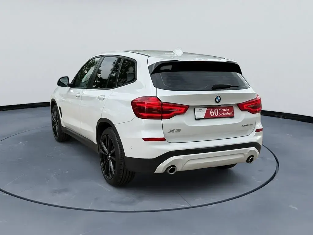 Używany BMW X3 Advantage 190 KM (139 kW) 2021 Biały SUV
