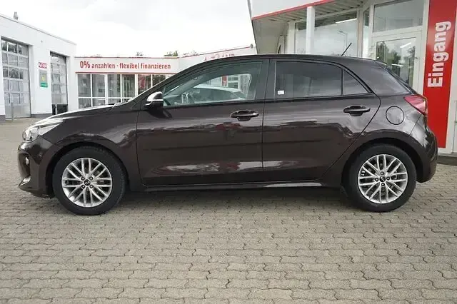 Gebraucht Kia Rio DREAM-TEAM Edition 84 PS (61 kW) 2020 Schwarz Limousine
