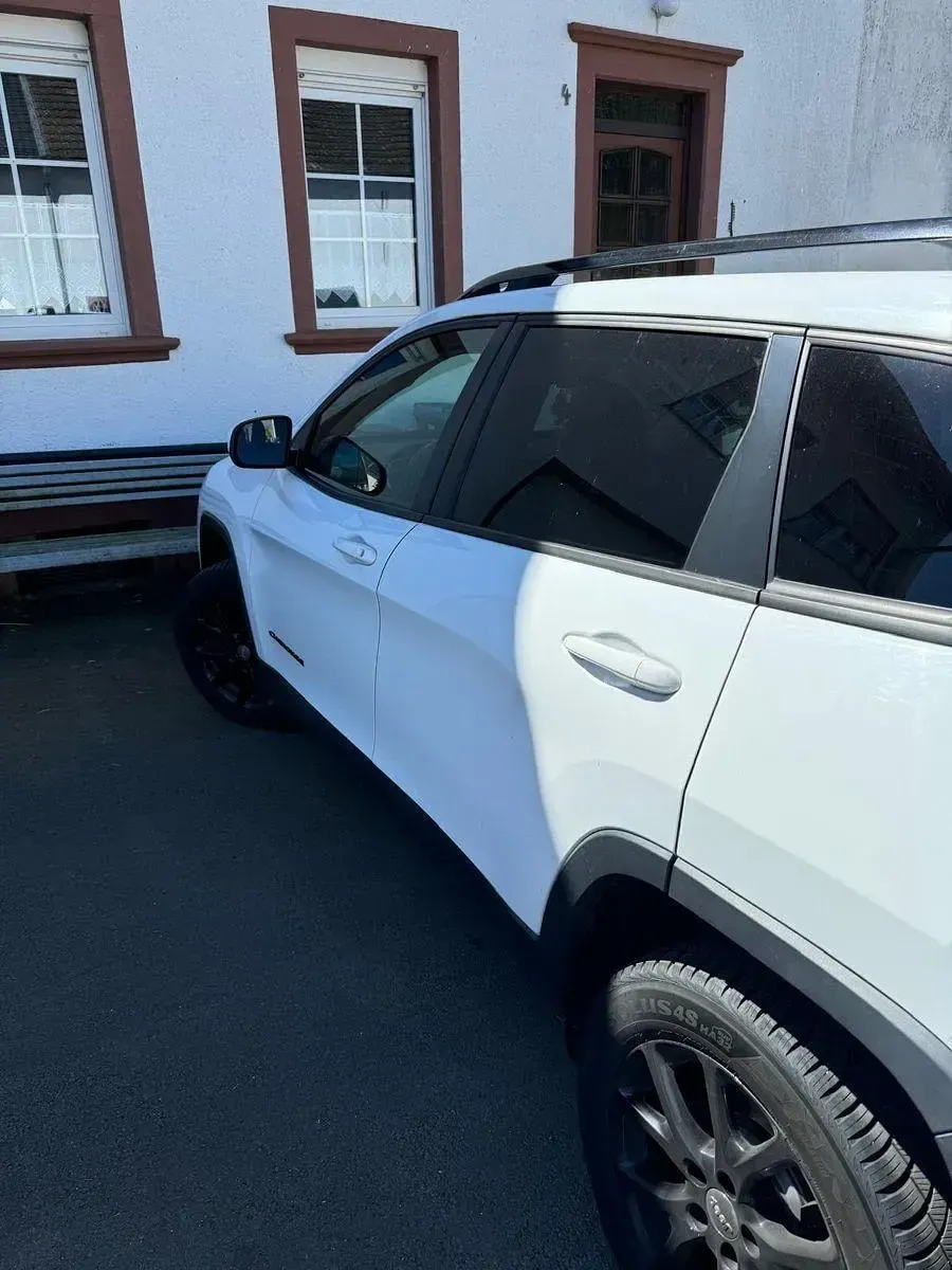 Käytetty Jeep Cherokee 200 HP (147 kW) 2016 Valkoinen Katumaasturi