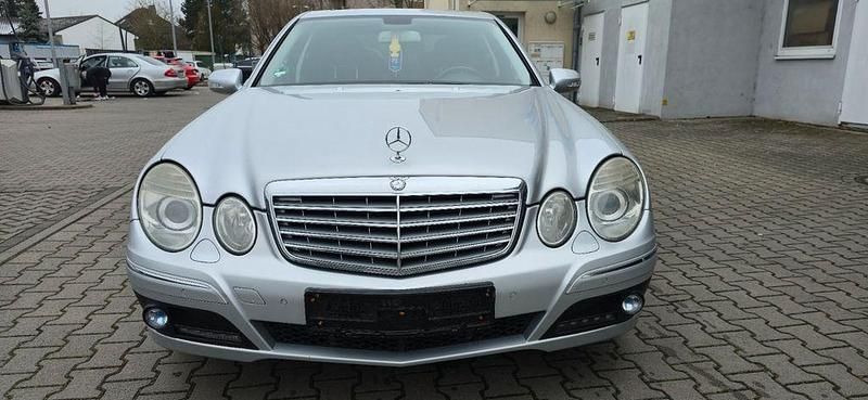 Gebraucht Mercedes E280 Elegance 194 PS (142 kW) 2006 Silber Limousine