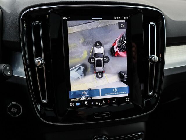 Gebraucht Volvo XC40 Plus 197 PS (144 kW) 2024 Andere farbe SUV