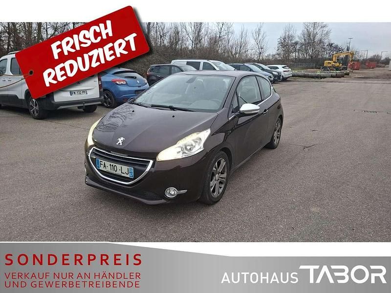 Gebraucht Peugeot 208 Allure 95 PS (69 kW) 2012 Lackierung rot schwarz/metalli Kleinwagen