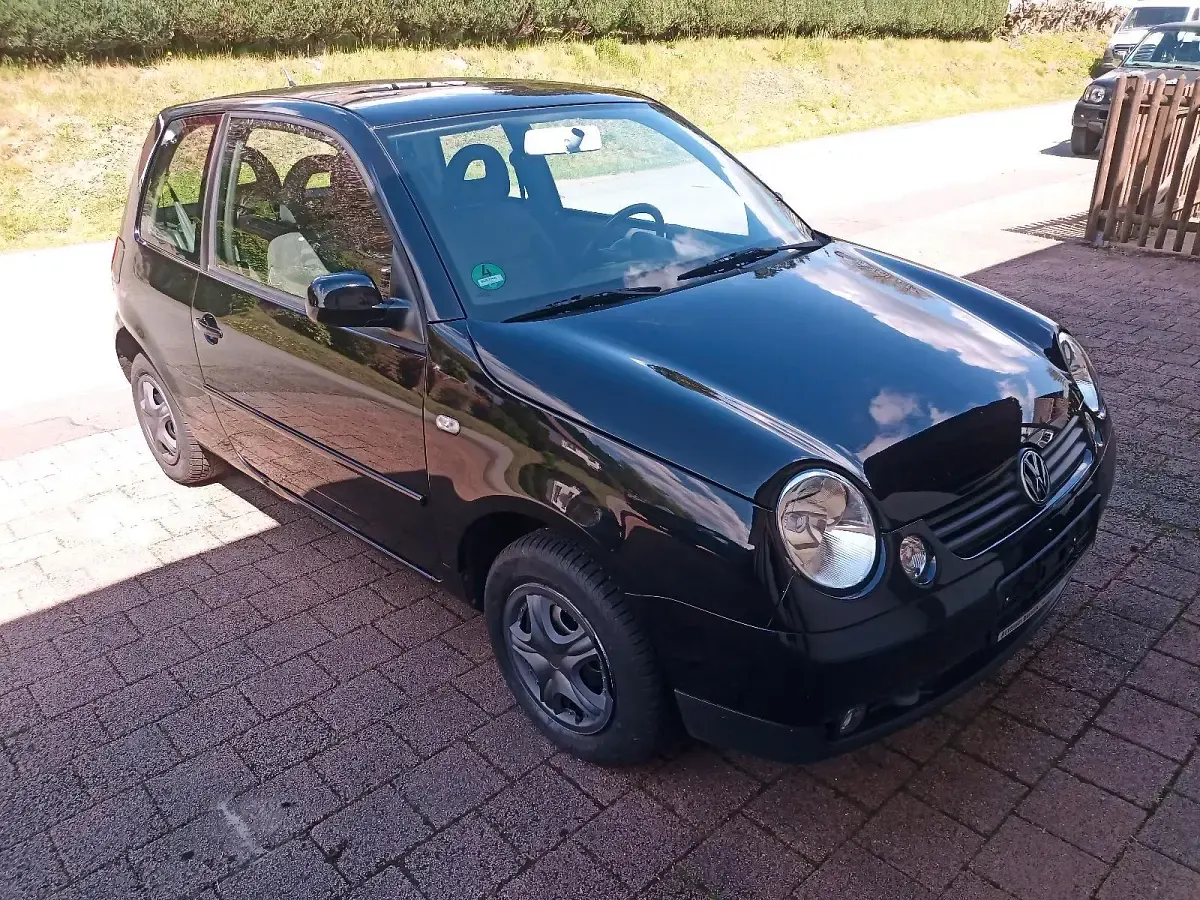 Brugt VW Lupo 50 HK (36 kW) 2004 Sort Hatchback