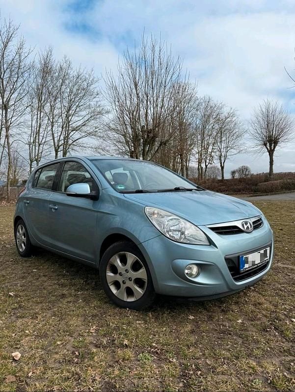 Gebraucht Hyundai i20 78 PS (57 kW) 2012 Kleinwagen