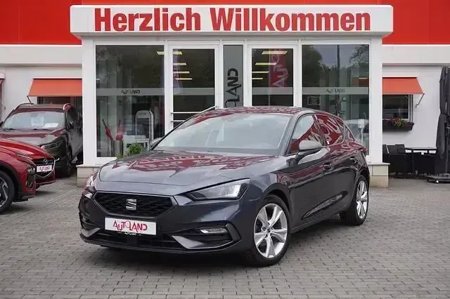 Gebraucht Seat Leon FR 110 PS (80 kW) 2022 Magnetic grau Limousine