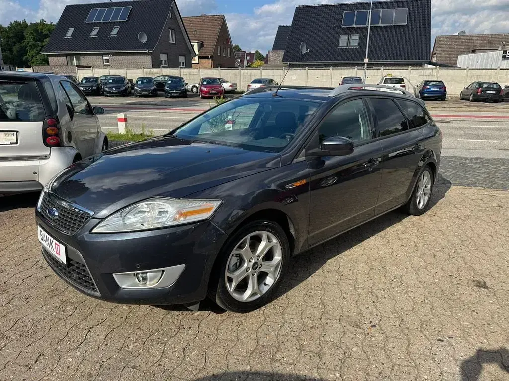 Gebraucht Ford Mondeo Sport 140 PS (102 kW) 2010 Grau Limousine