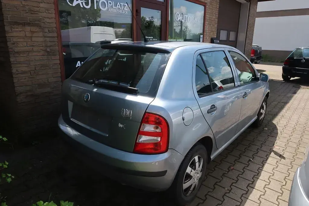 Gebraucht Skoda Fabia 54 PS (39 kW) 2003 Grau Limousine