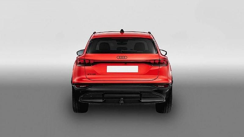 Gebraucht Audi SQ6 e-tron 359 kW (489 PS) 2024 Rot SUV