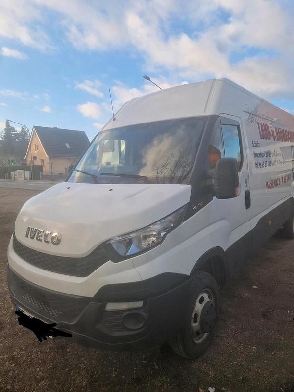 Gebraucht Iveco Daily 150 PS (110 kW) 2015 Weiß Limousine