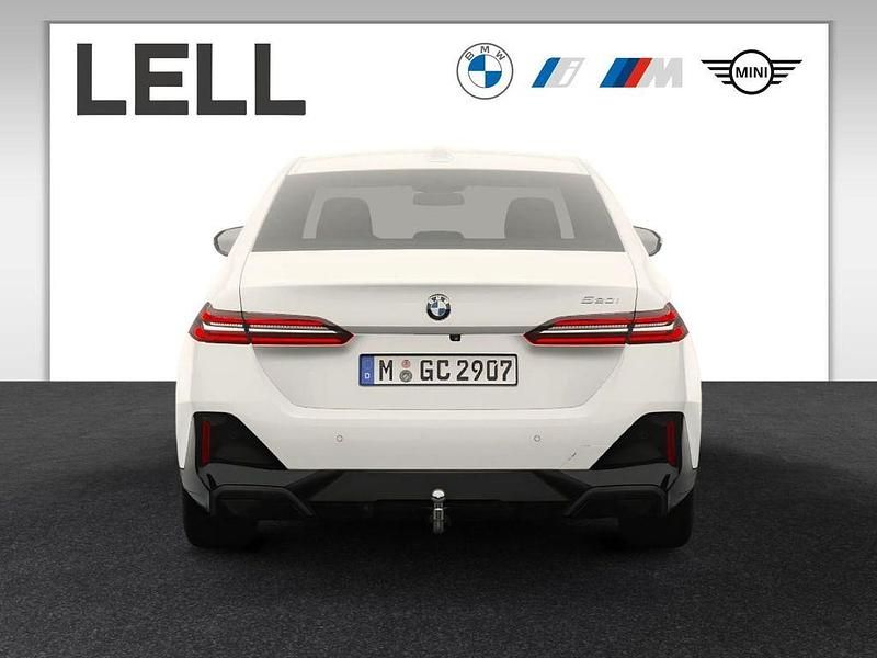 Neu BMW 520 M Sport 208 PS (152 kW) 2026 Weiß Limousine