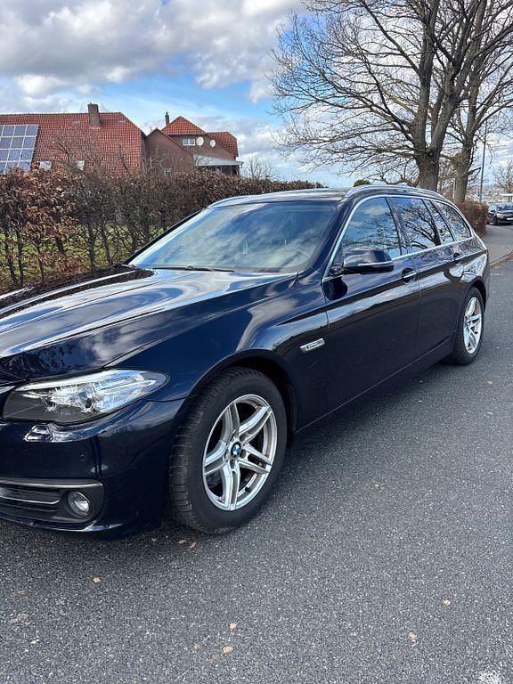 Gebraucht BMW 520 Performance 184 PS (135 kW) 2013 Blau Kombi