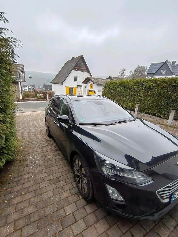 Gebraucht Ford Focus 150 PS (110 kW) 2020 Schwarz Kombi