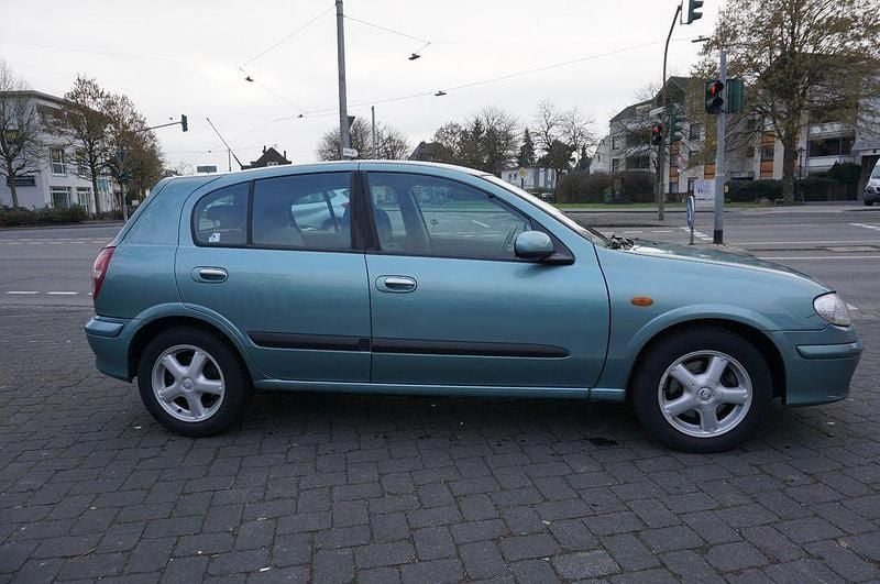 Gebraucht Nissan Almera 114 PS (83 kW) 2001 Grün Limousine