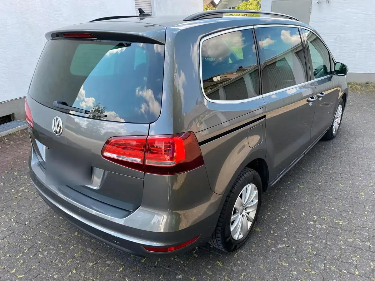 Gebraucht VW Sharan 150 PS (110 kW) 2017 Grau Van / Kleinbus