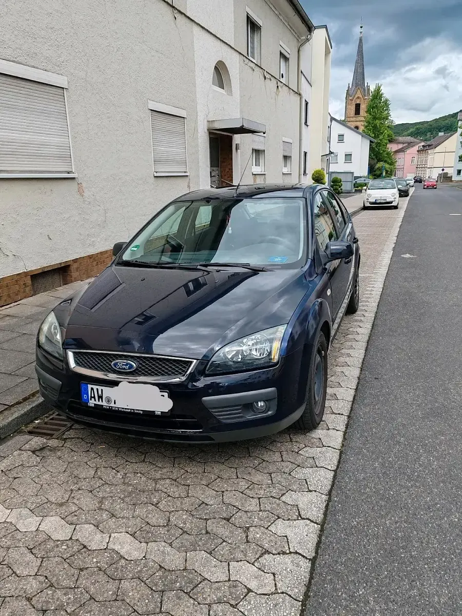 Gebraucht Ford Focus 115 PS (84 kW) 2005 Blau Kombi