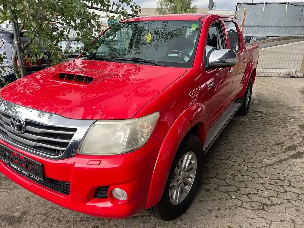 Gebraucht Toyota HiLux 171 PS (125 kW) 2012 Rot Pickup