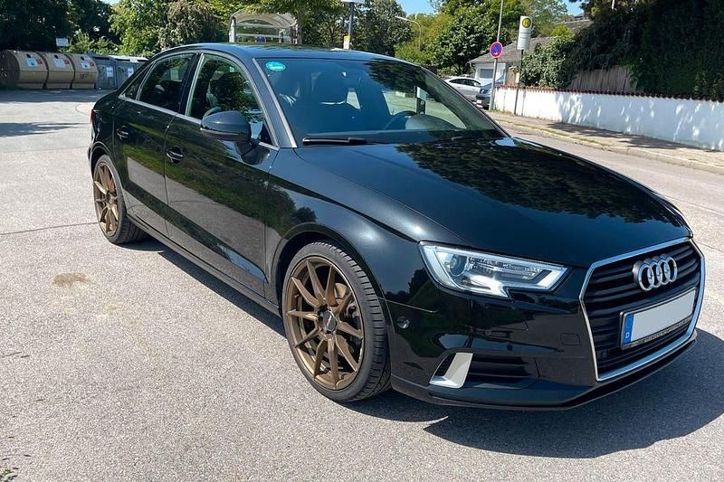 Schwarz Gebraucht 2017 Audi A3 Sport Limousine | 17.500 € (Guter Preis) - Bild 1/4