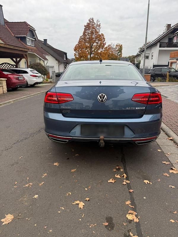 Occasion VW Passat R-line 150 ch (110 kW) 2016 Bleue Berline
