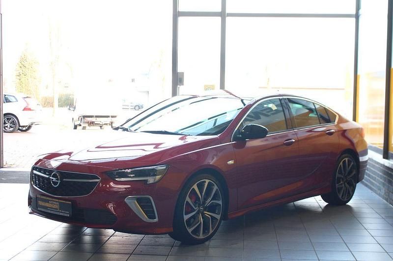 Gebraucht Opel Insignia Sport 230 PS (169 kW) 2020 Rot Limousine
