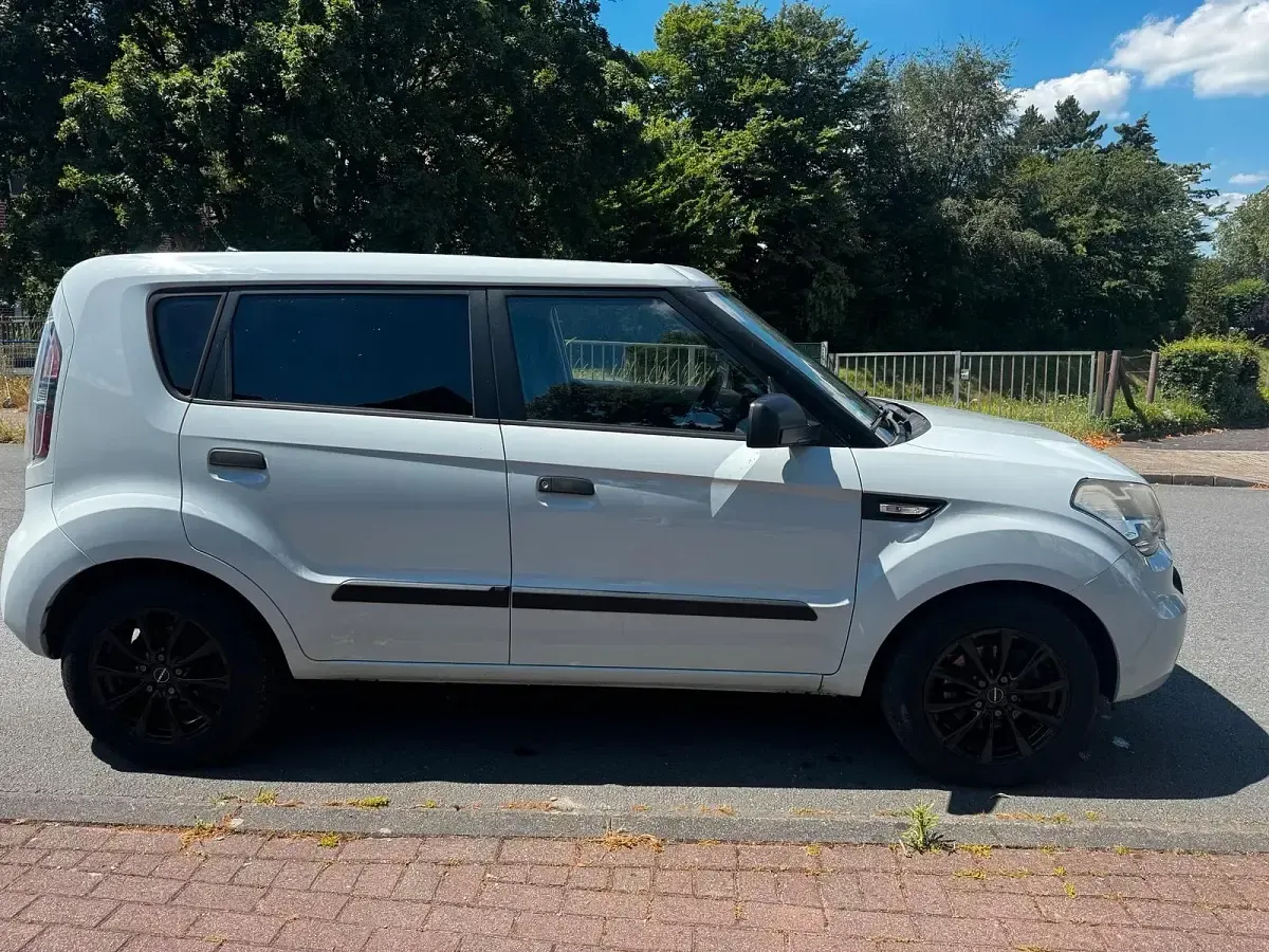 Gebraucht Kia Soul Attract 125 PS (91 kW) 2009 Blau SUV