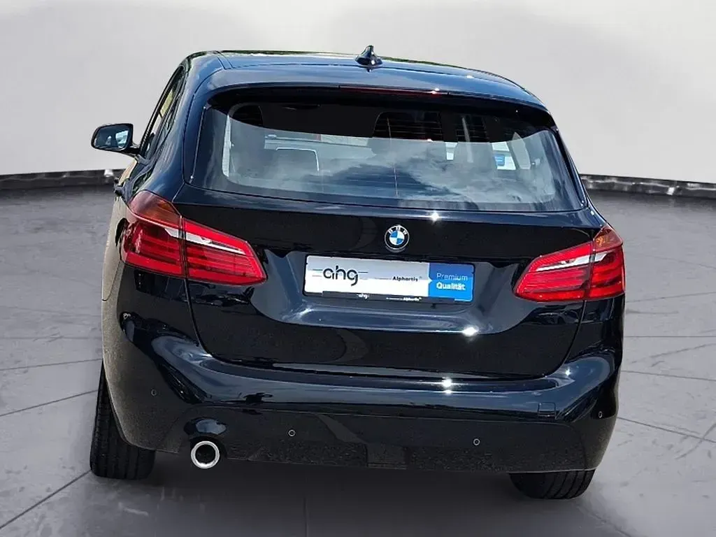Gebraucht BMW 216 Active Tourer Advantage 109 PS (80 kW) 2021 Schwarz Van / Kleinbus