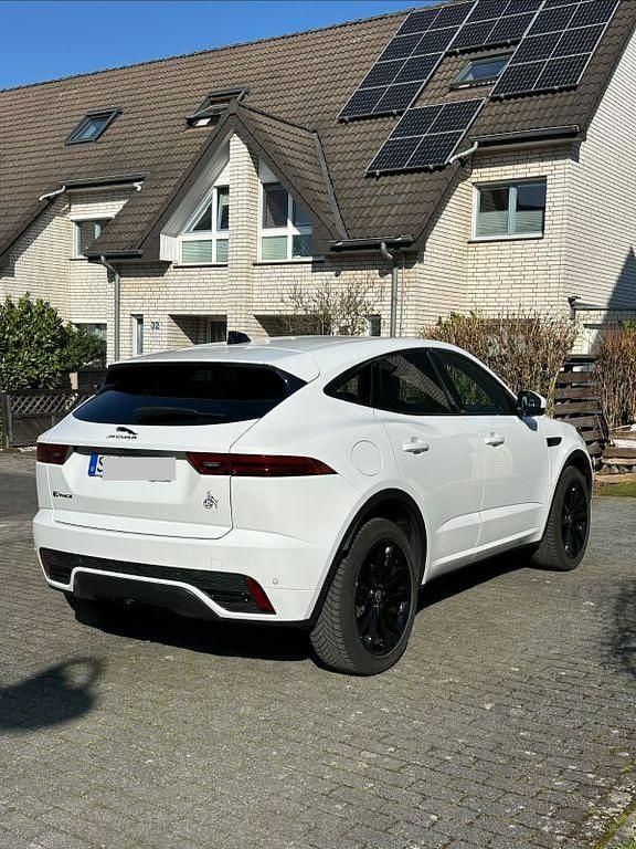 Gebraucht Jaguar E-Pace R-Dynamic 163 PS (119 kW) 2021 Weiß SUV