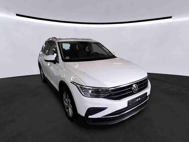 Weiß Gebraucht 2022 VW Tiguan Active SUV | 24.900 € (Fairer Preis) - Bild 1/2