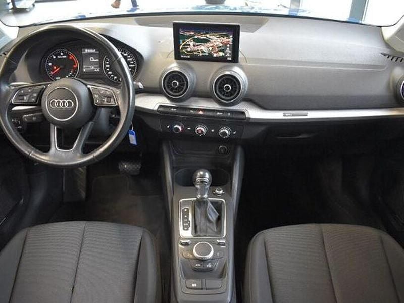 Gebraucht Audi Q2 Ambiente 116 PS (85 kW) 2020 Blau SUV