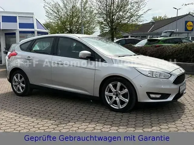 Gebraucht Ford Focus Business Edition 150 PS (110 kW) 2017 Silber Limousine