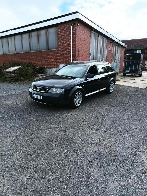Schwarz Gebraucht 2003 Audi A6 Kombi | 4.250 € (Teuer) - Bild 1/4