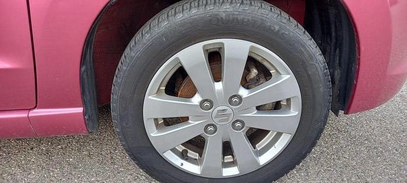 Gebraucht Suzuki Alto Comfort 68 PS (50 kW) 2009 Fortune rose pearl metallic Kleinwagen